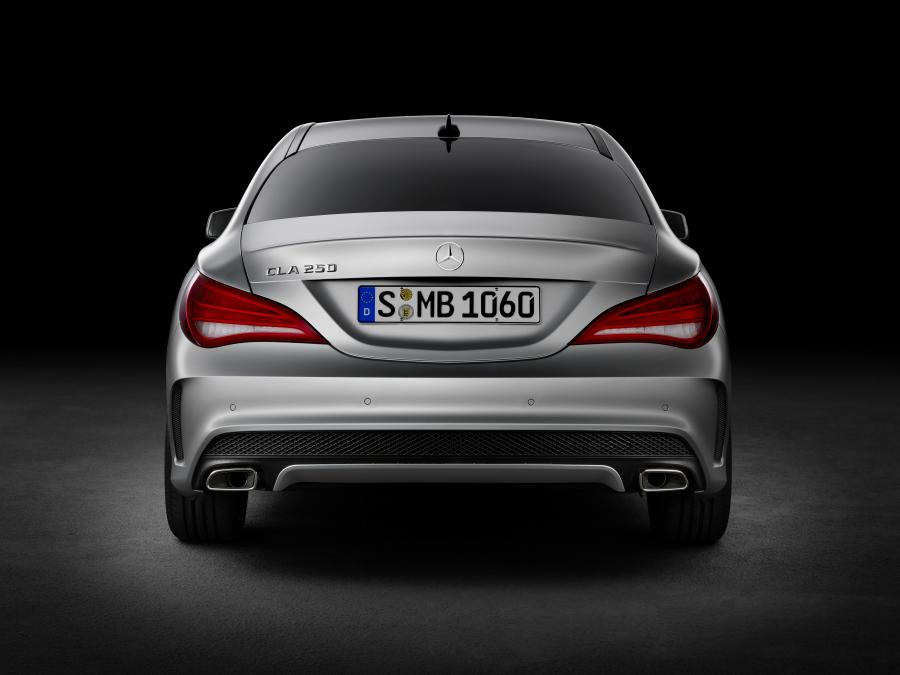  Mercedes-Benz CLA250 2013 года  (фото 26 из 33)